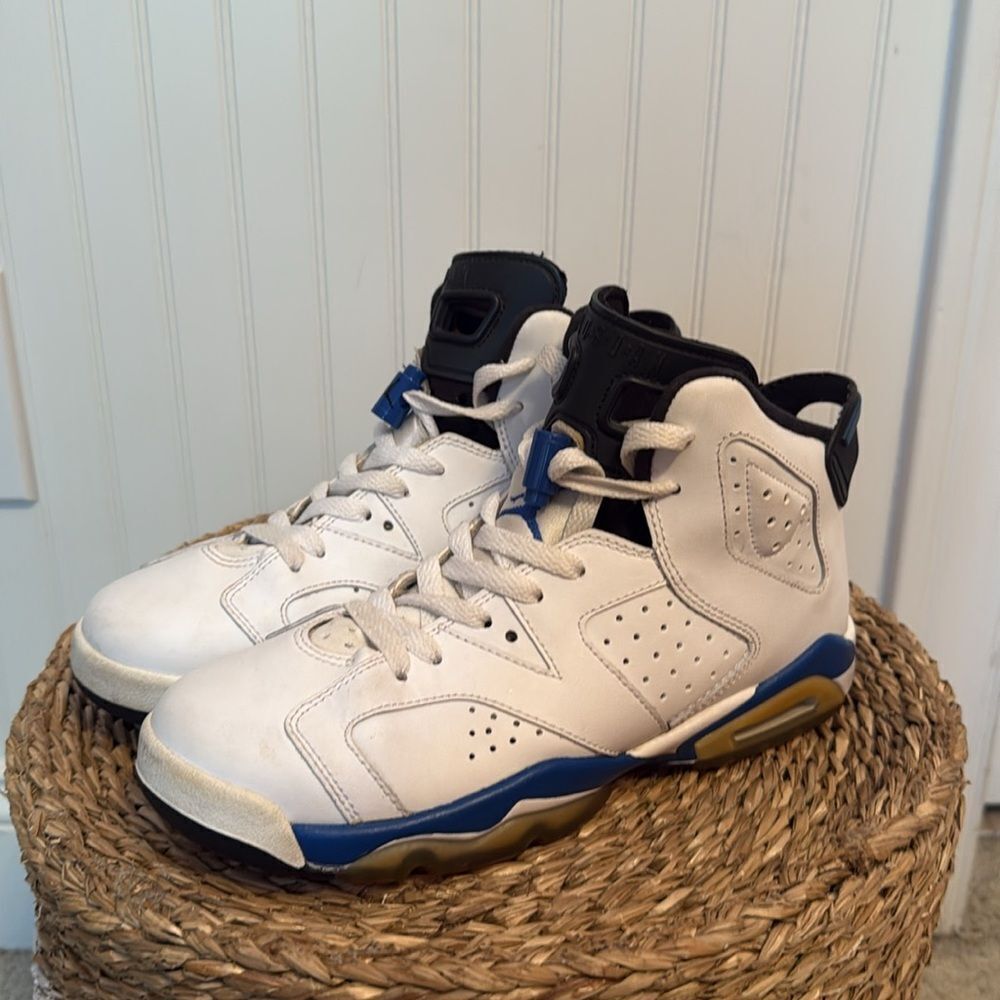 Nike Kids Jordan Retro 6 Sport Blue Shoes - Size 6Y - 384665-107 - Great Cond. - Picture 2 of 7